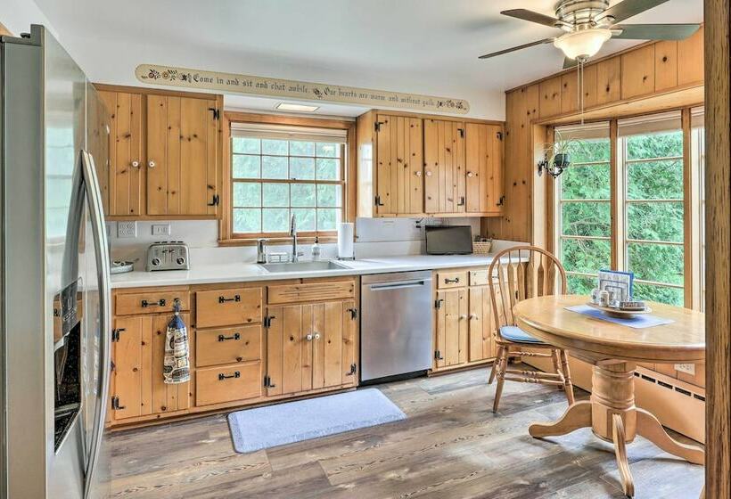 Sheboygan Home W/ Views Of Lake & Lighthouse!