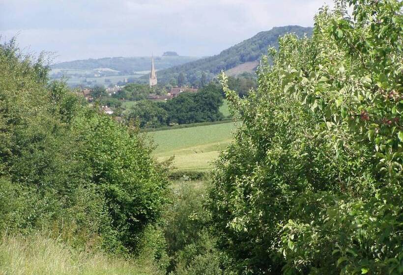 Shepherd S Hut In A Herefordshire Cider Orchard