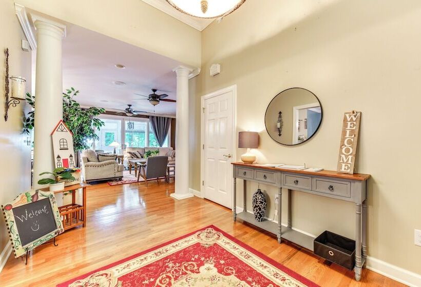 Sherrills Ford Escape W/ Hot Tub, Deck & Yard