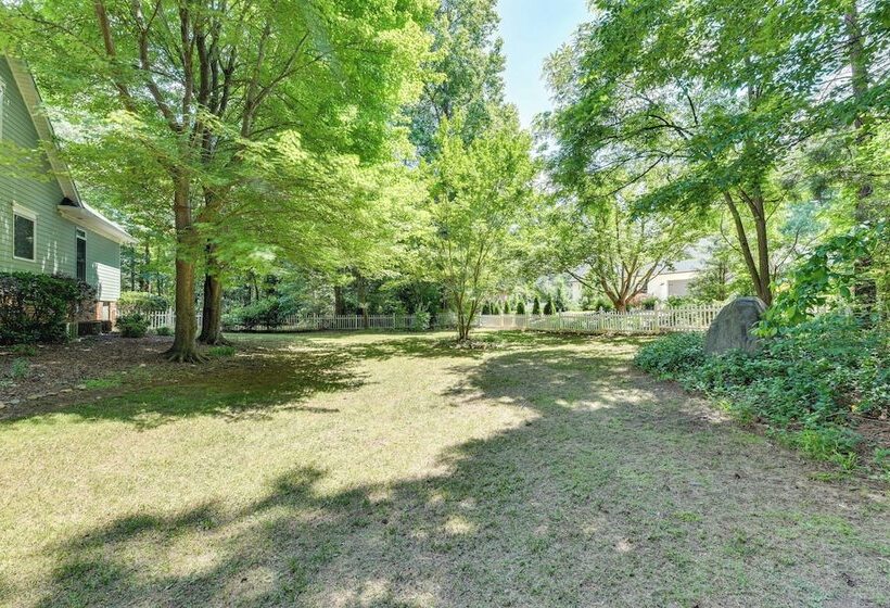 Sherrills Ford Escape W/ Hot Tub, Deck & Yard