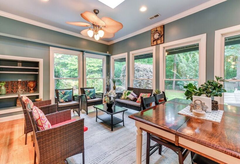 Sherrills Ford Escape W/ Hot Tub, Deck & Yard