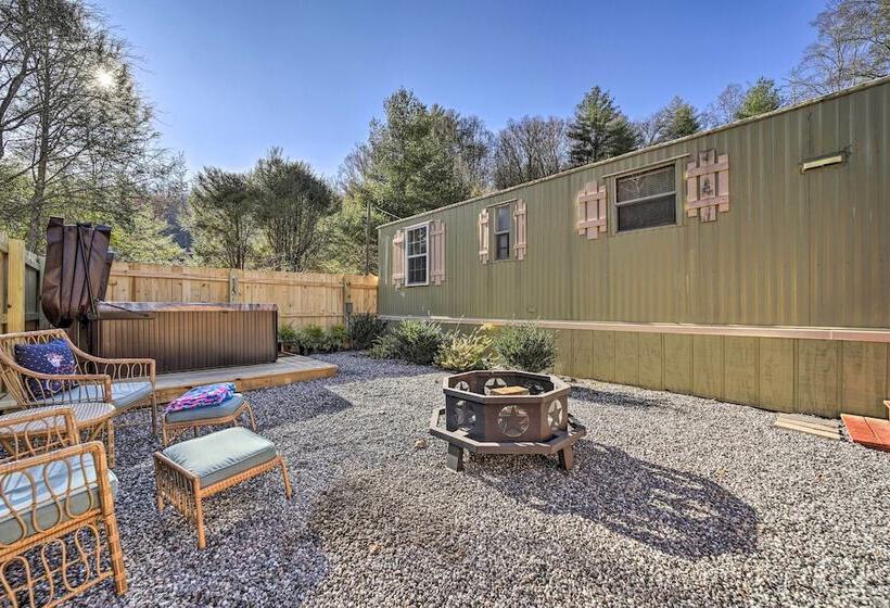 Bring A Pet: Smoky Mtn Vacation Rental W/ Yard!