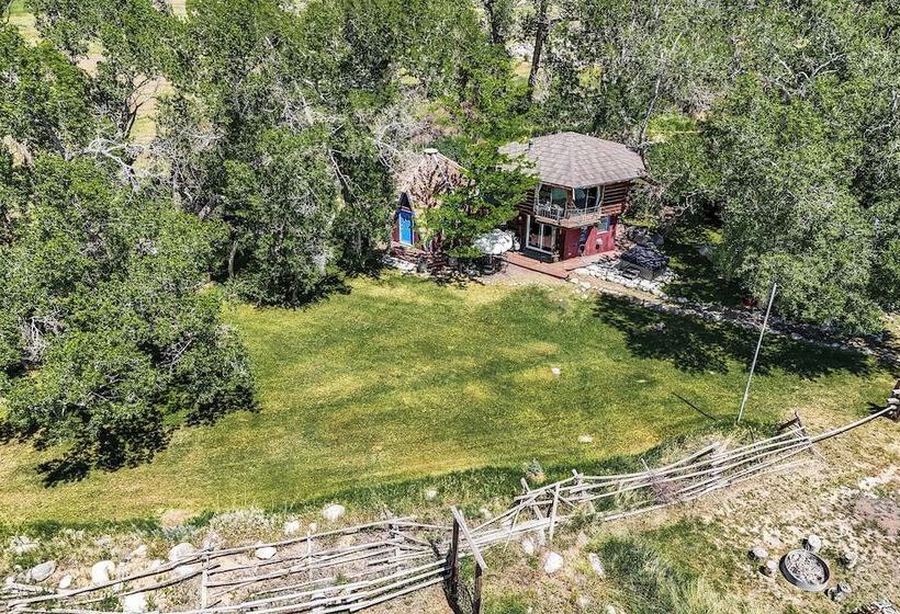 Snowflake Cabin    Mins To Cody & Red Lodge!