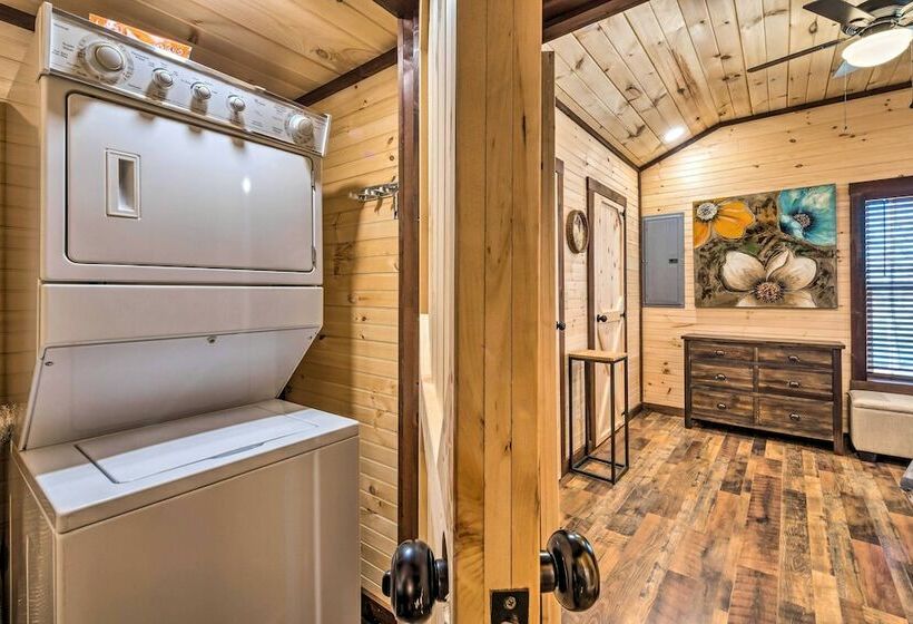 Somerset Cabin, Close To Lake Access!