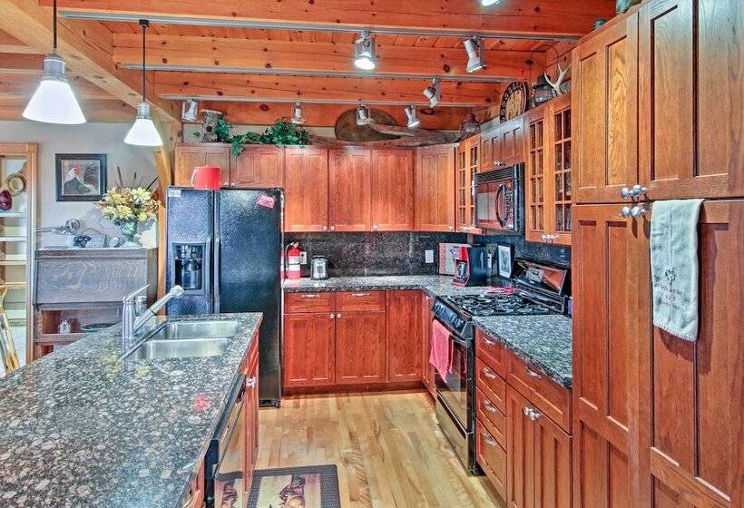 Spearfish Home On 40 Acres W/ Private Lake!