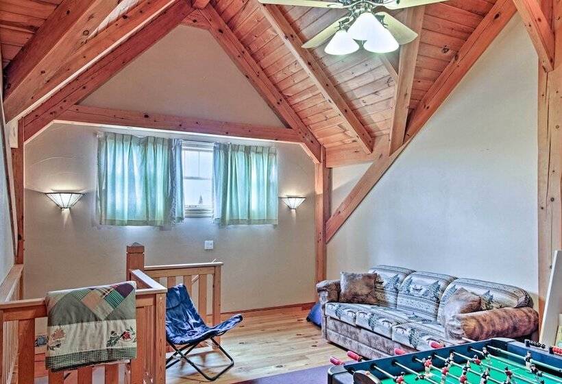 Spearfish Home On 40 Acres W/ Private Lake!