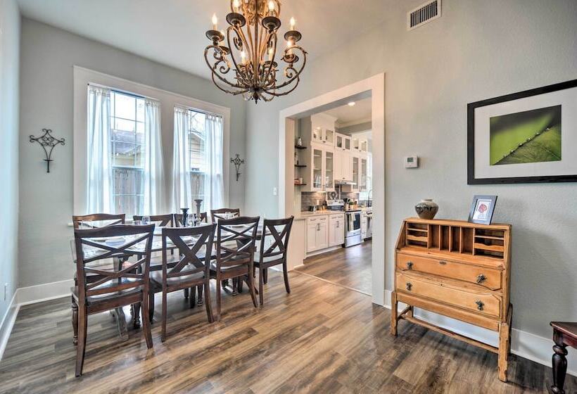 Spacious Abode, Walk To Texas Heroes Square!