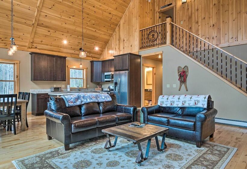Spacious Cabin: 10 Mi To Sunday River Skiing!