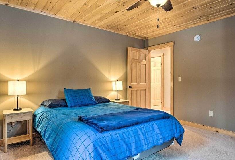 Spacious Cabin: 10 Mi To Sunday River Skiing!