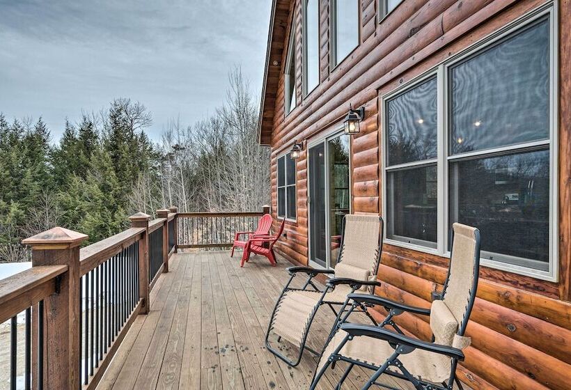 Spacious Cabin: 10 Mi To Sunday River Skiing!