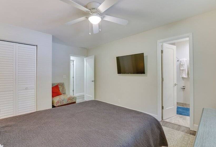 1 Mi To Harbour Town: Sea Pines Resort Home