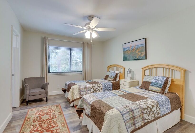 1 Mi To Harbour Town: Sea Pines Resort Home