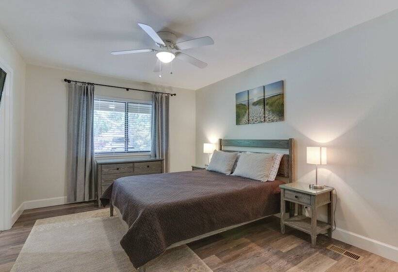 1 Mi To Harbour Town: Sea Pines Resort Home