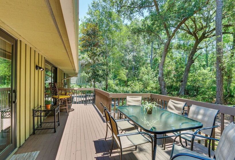 1 Mi To Harbour Town: Sea Pines Resort Home