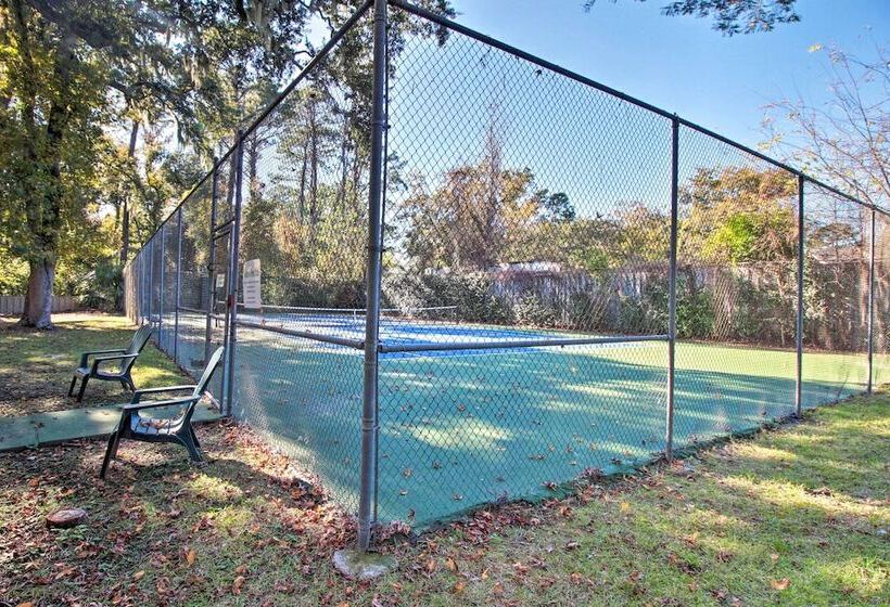 1 Mi To Harbour Town: Sea Pines Resort Home