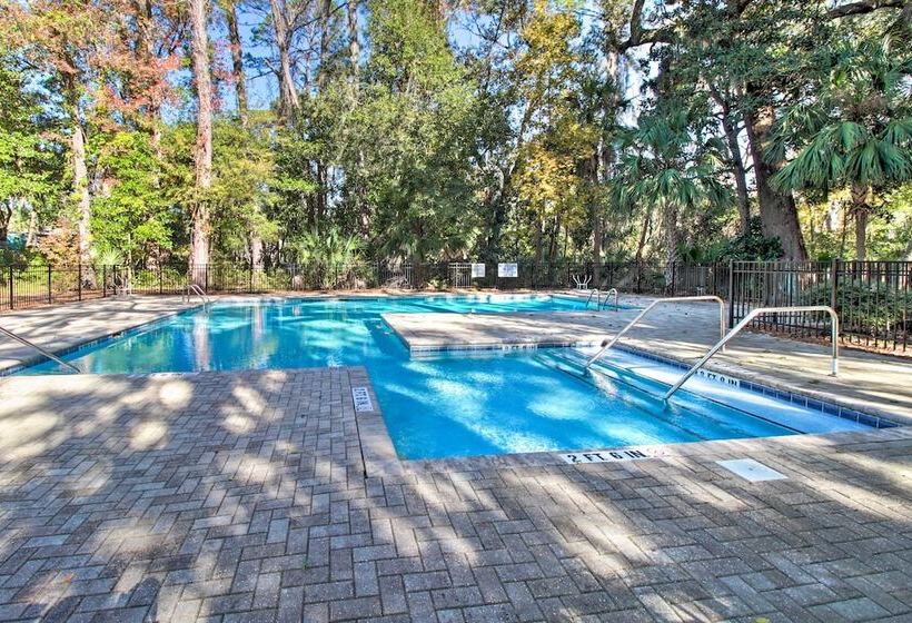 1 Mi To Harbour Town: Sea Pines Resort Home