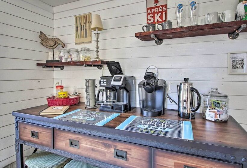 White Mountains Home W/ Hot Tub   Walk To Town!