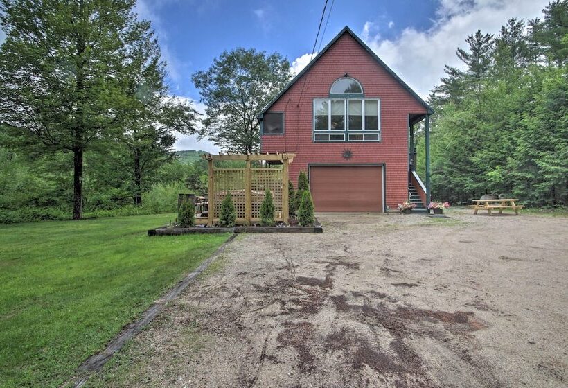 White Mountains Home W/ Hot Tub   Walk To Town!