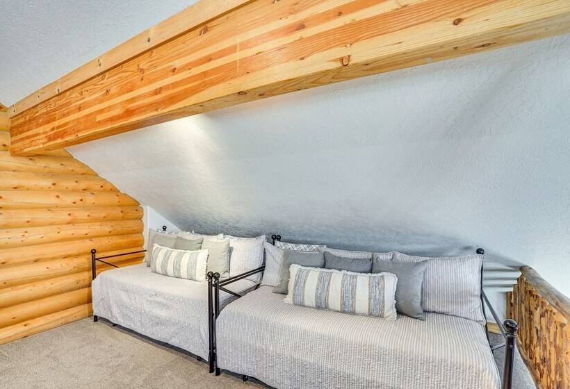 Spacious Mtn Manor, 1 Mi To Brian Head Resort!