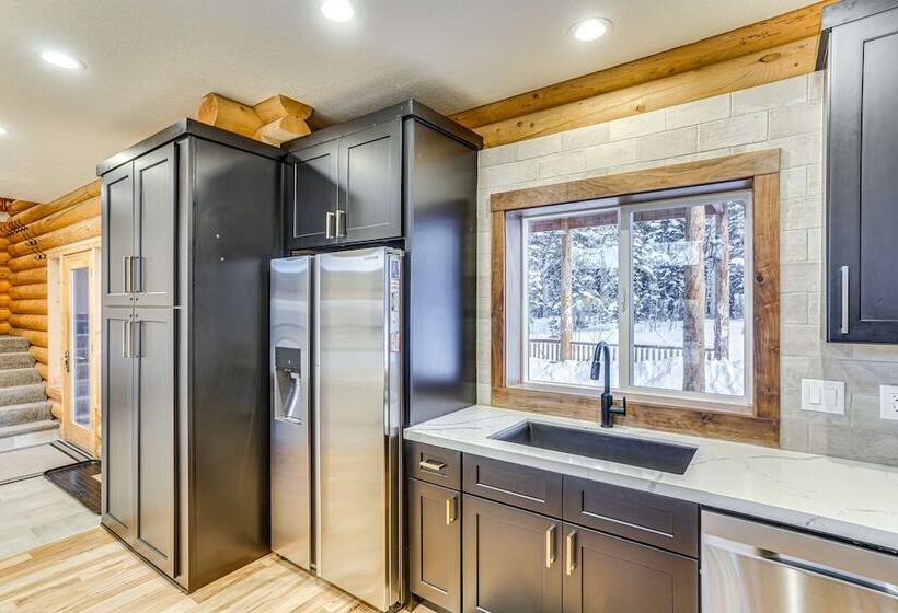 Spacious Mtn Manor, 1 Mi To Brian Head Resort!