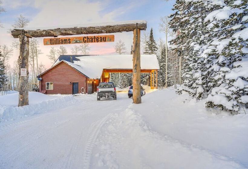 Spacious Mtn Manor, 1 Mi To Brian Head Resort!