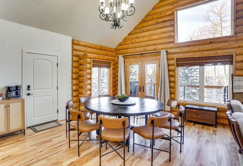 Spacious Mtn Manor, 1 Mi To Brian Head Resort!