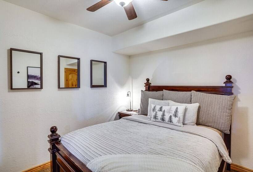 Spacious Mtn Manor, 1 Mi To Brian Head Resort!