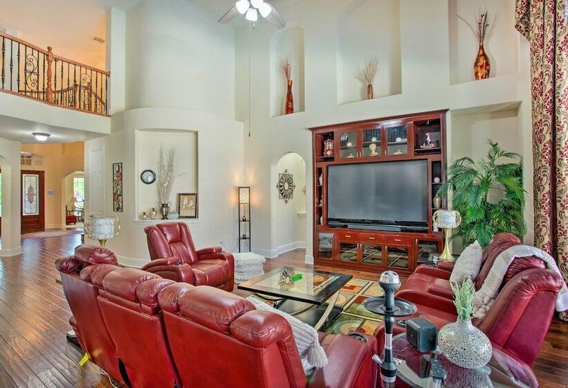 Private Pool & Hot Tub: Spacious Murphy Getaway