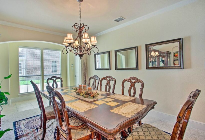 Private Pool & Hot Tub: Spacious Murphy Getaway