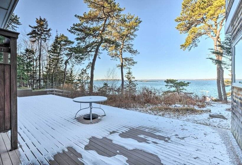 Spacious Phippsburg Home W/ Oceanfront Views