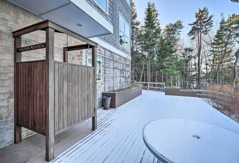 Spacious Phippsburg Home W/ Oceanfront Views