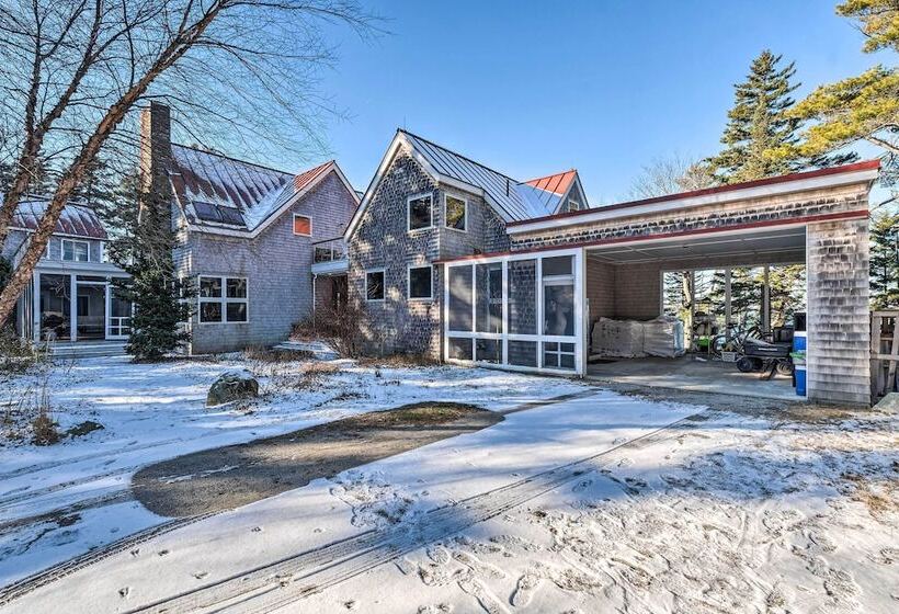 Spacious Phippsburg Home W/ Oceanfront Views