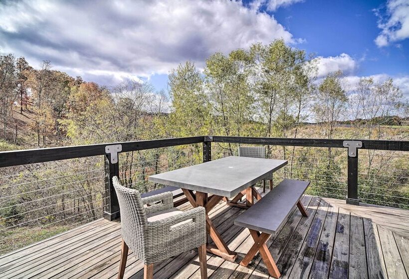 Spacious Sevierville Home W/ Hot Tub!