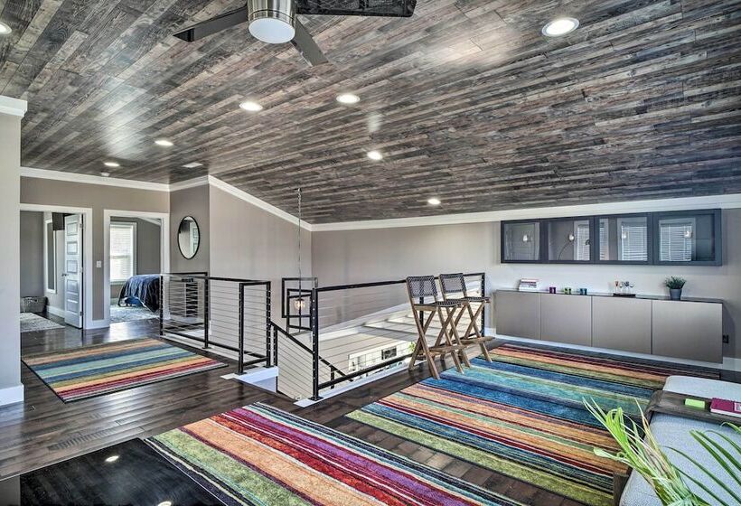 Spacious Sevierville Home W/ Hot Tub!