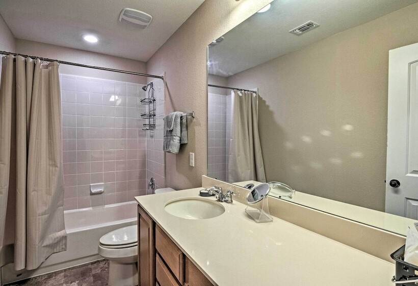 Texas Home W/ Patio & Grill ~ 16 Mi To Austin