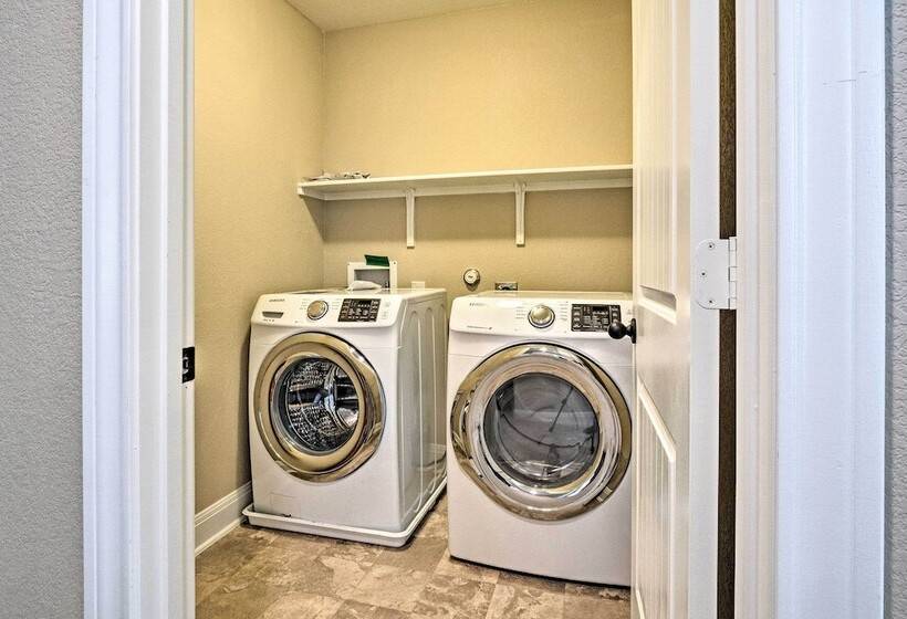 Texas Home W/ Patio & Grill ~ 16 Mi To Austin