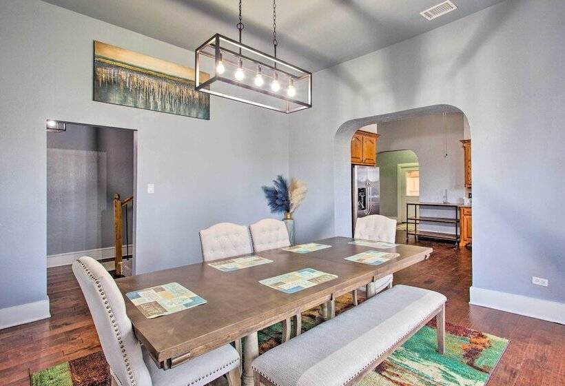 Spacious Vacation Home: 10 Mi To Lavon Lake!