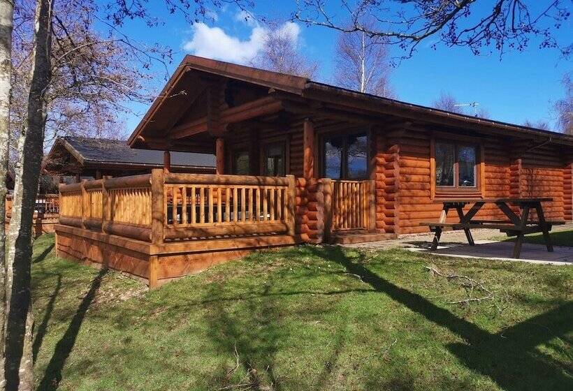 Starlight Log Cabin   With Hot Tub And Lake View