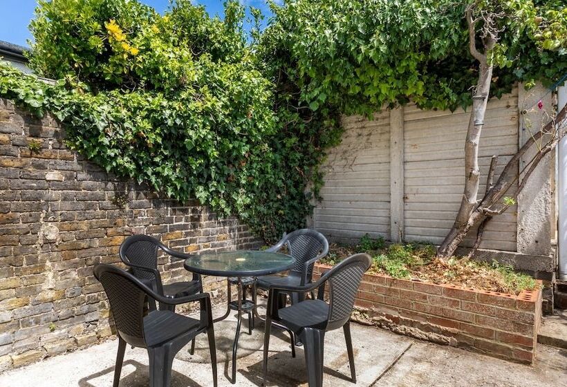 2 B&b 40 Percent Off Weekly Half Price Monthly