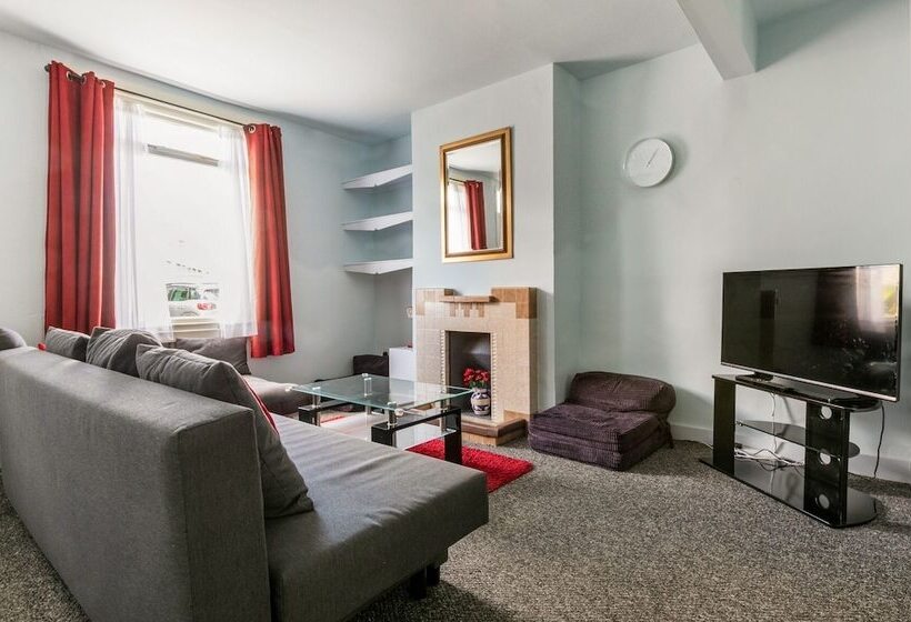 2 B&b 40 Percent Off Weekly Half Price Monthly