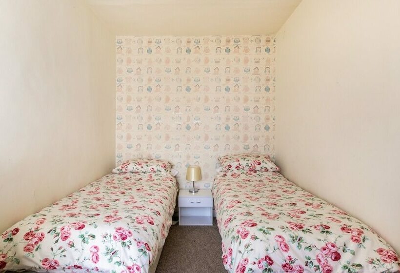 2 B&b 40 Percent Off Weekly Half Price Monthly