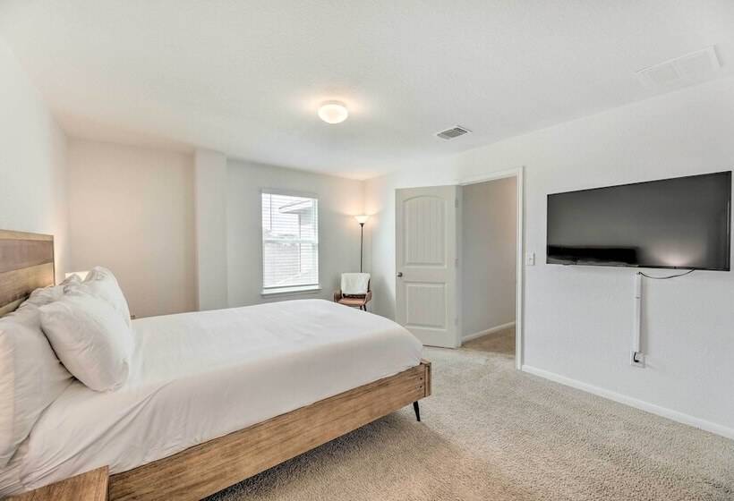 Austin Home ~ 12 Mi To Downtown!