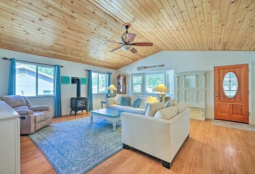 Stunning Groveland Home W/ Outdoor Kitchen!