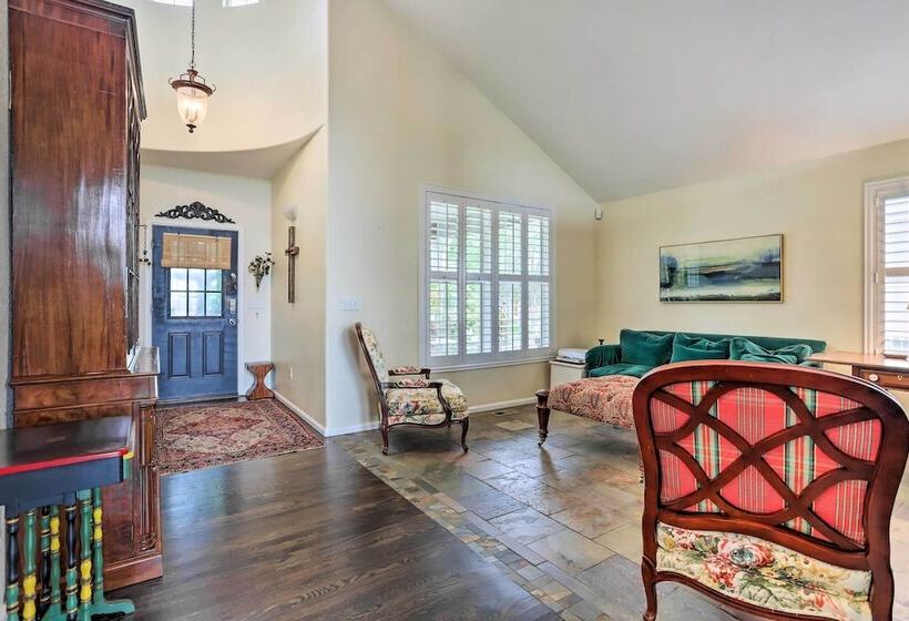 Scenic Home W/ Furnished Deck ~ 14 Mi To Denver