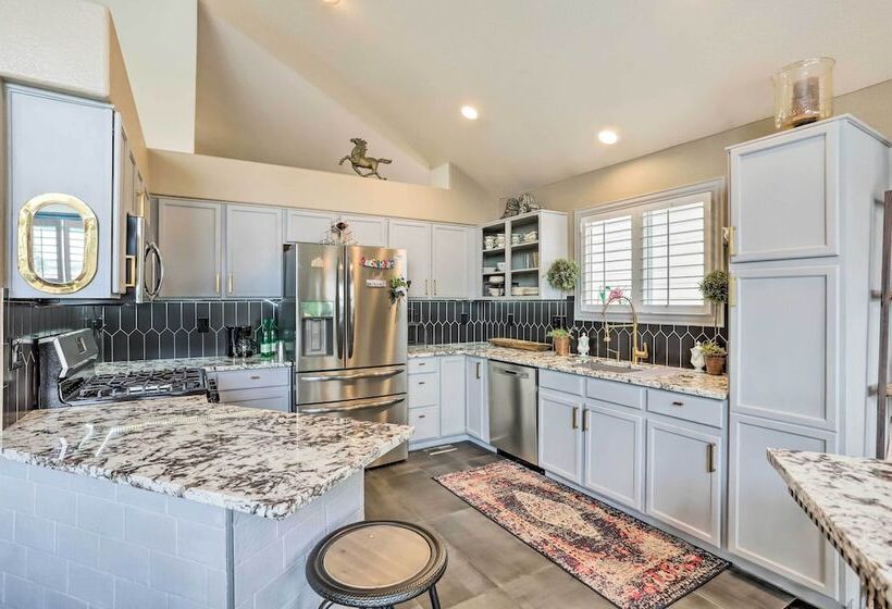 Scenic Home W/ Furnished Deck ~ 14 Mi To Denver