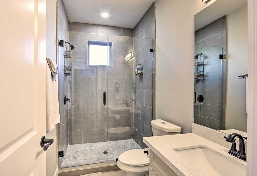 Stunning Laguna Vista Retreat W/ Pool & Grill