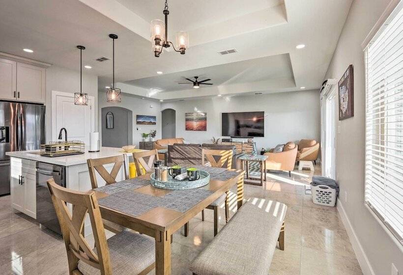 Stunning Laguna Vista Retreat W/ Pool & Grill