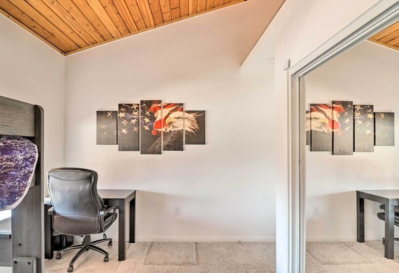 Stunning Montana Retreat: Hot Tub, On Site Hiking!