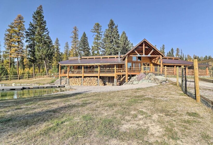 Stunning Montana Retreat: Hot Tub, On Site Hiking!