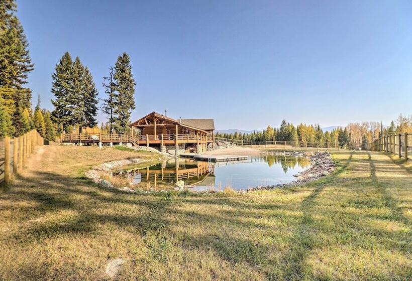 Stunning Montana Retreat: Hot Tub, On Site Hiking!